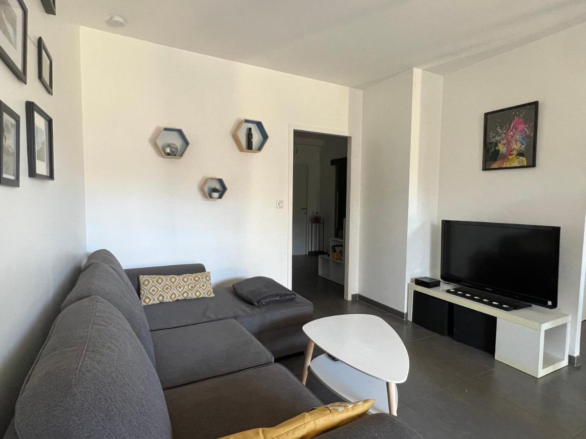 Superbe Appartement Centre Ville Nîmes Exterior photo